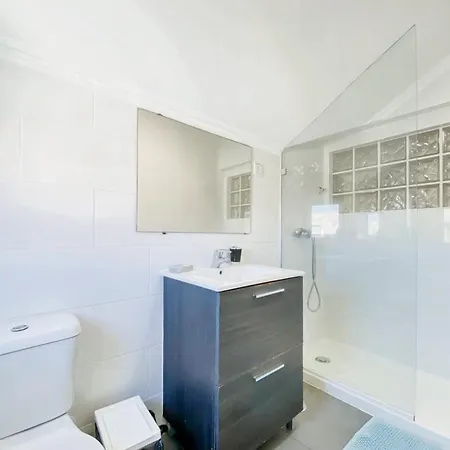 Charming In Lisboa, 3 Sqm, View * Lisboa